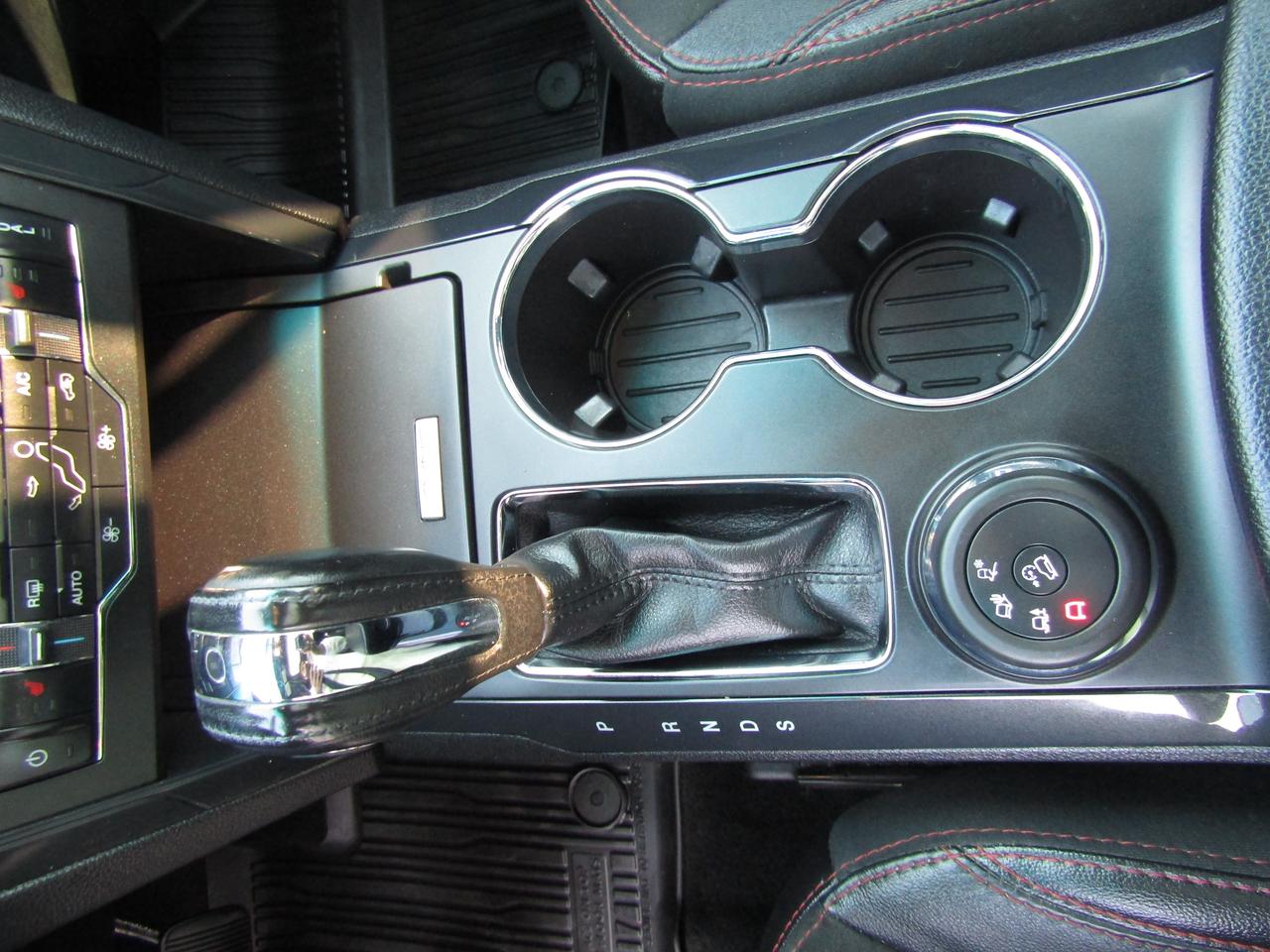 2018 Ford Explorer XLT, AWD, 7Pass, Navi, Pano, Leather, Camera, *Certified* Photo