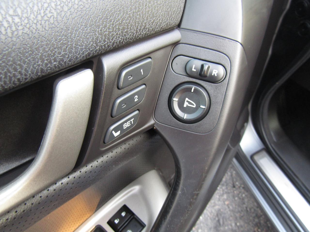 2009 Acura TSX Prem, Sunroof, Leather, Memory, Bluetooth, *Certified* Photo