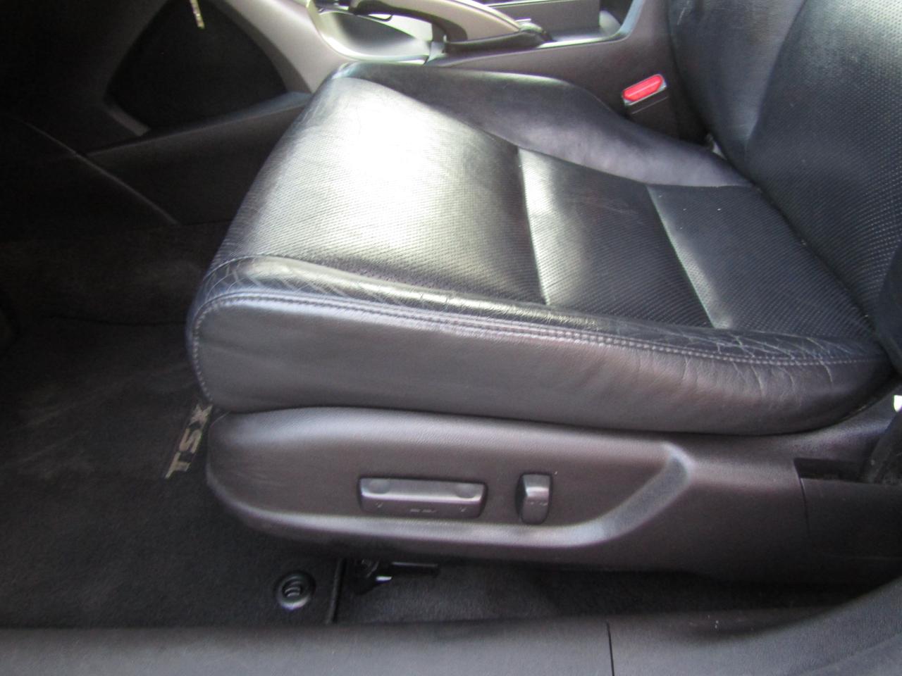 2009 Acura TSX Prem, Sunroof, Leather, Memory, Bluetooth, *Certified* Photo