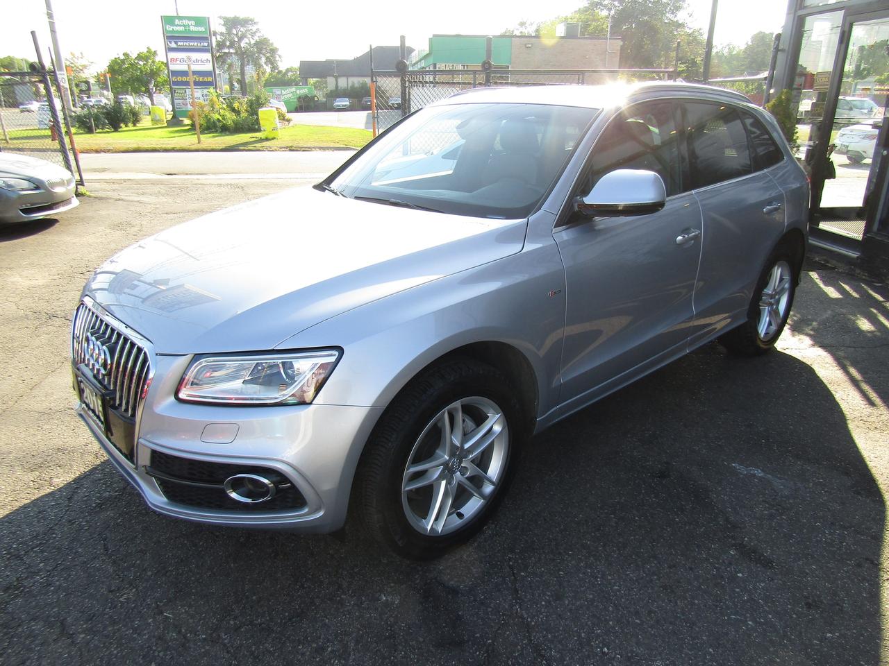 2015 Audi Q5 S-Line, Technik, Quattro, Navi, Pano, Leather, Memory, *Certified* Photo2