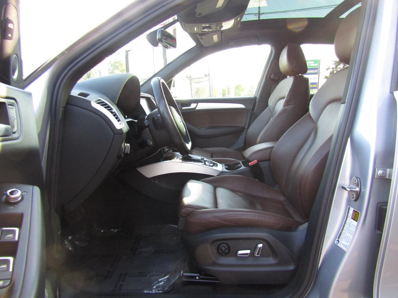 2015 Audi Q5 S-Line, Technik, Quattro, Navi, Pano, Leather, Memory, *Certified* Photo