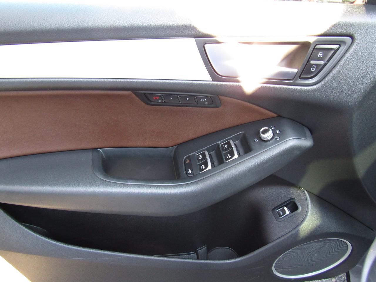 2015 Audi Q5 S-Line, Technik, Quattro, Navi, Pano, Leather, Memory, *Certified* Photo