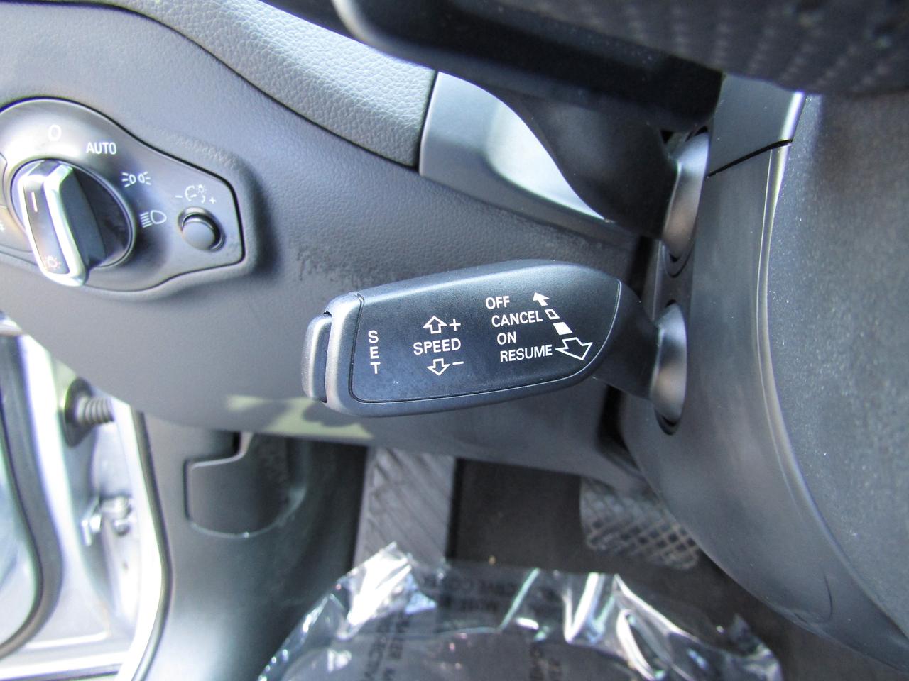 2015 Audi Q5 S-Line, Technik, Quattro, Navi, Pano, Leather, Memory, *Certified* Photo