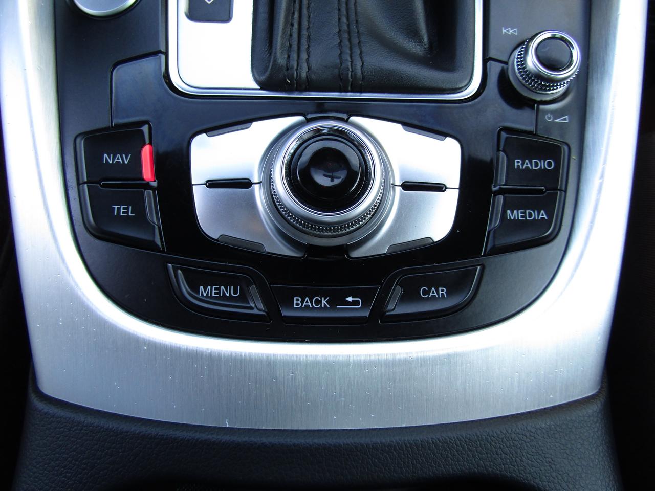 2015 Audi Q5 S-Line, Technik, Quattro, Navi, Pano, Leather, Memory, *Certified* Photo