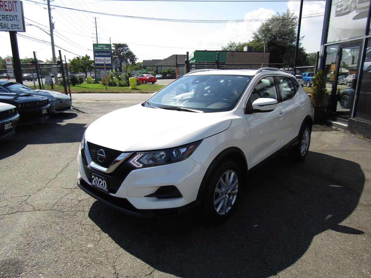 2020 Nissan Qashqai SV, Sunroof, Camera, Heated Seats, Bluetooth, Alloy, *One Owner*Certified* Photo2