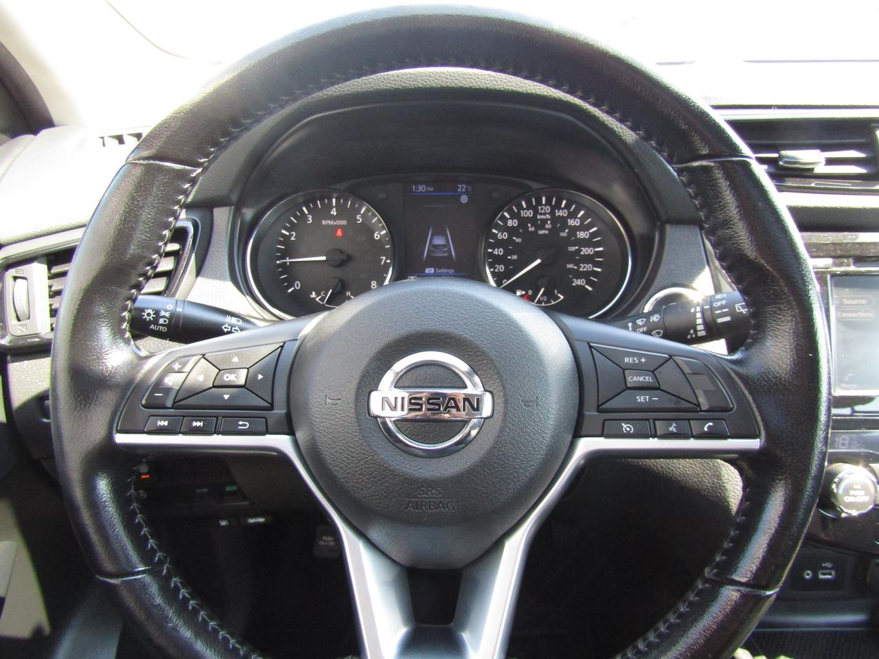 2020 Nissan Qashqai SV, Sunroof, Camera, Heated Seats, Bluetooth, Alloy, *One Owner*Certified* Photo