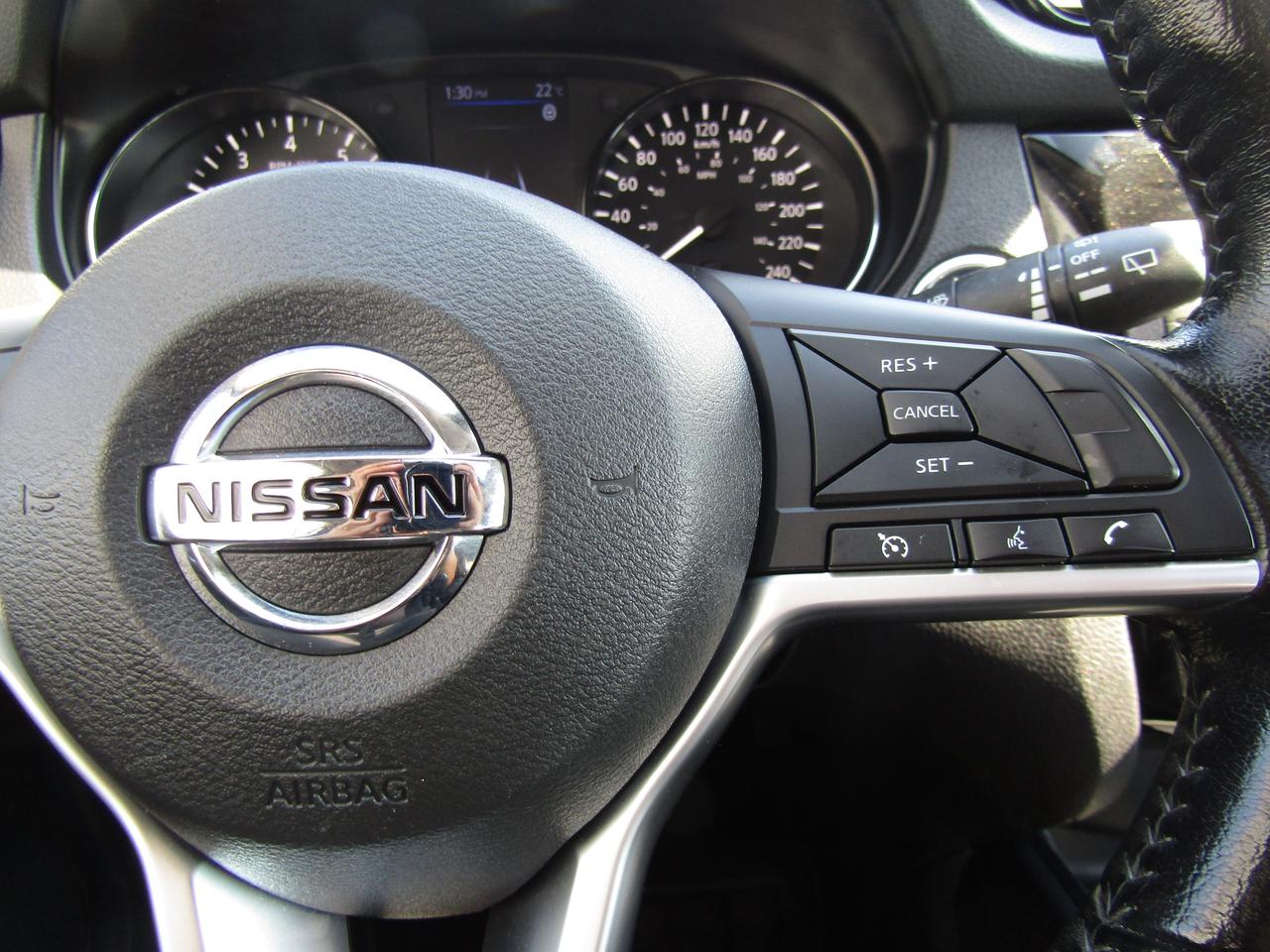 2020 Nissan Qashqai SV, Sunroof, Camera, Heated Seats, Bluetooth, Alloy, *One Owner*Certified* Photo