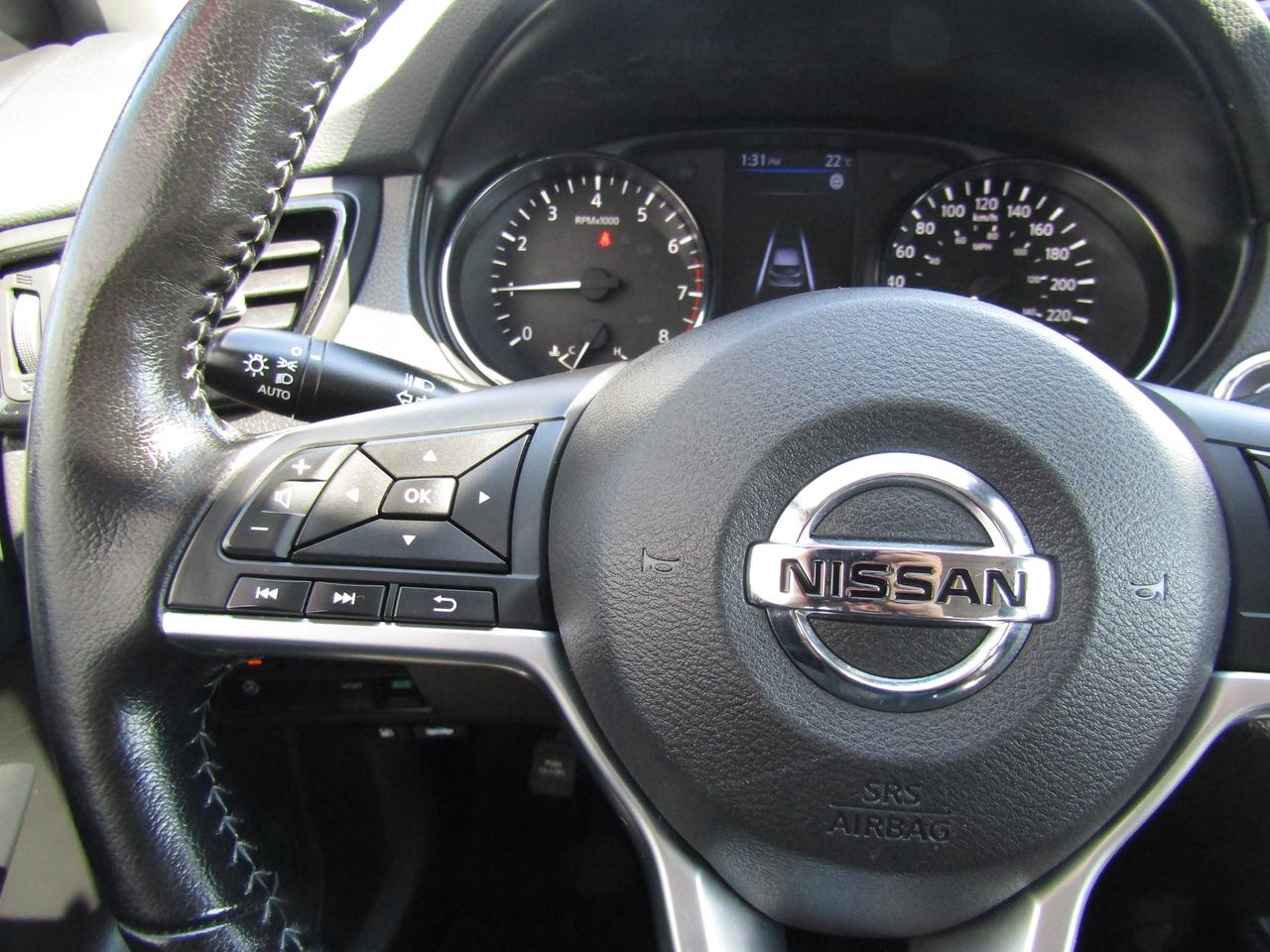 2020 Nissan Qashqai SV, Sunroof, Camera, Heated Seats, Bluetooth, Alloy, *One Owner*Certified* Photo