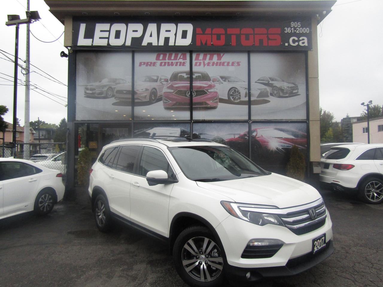 2017 Honda Pilot EX, 7 Pass, AWD, Sunroof, Camera, Lane Assist, Collision Warning, *Certified* Photo0