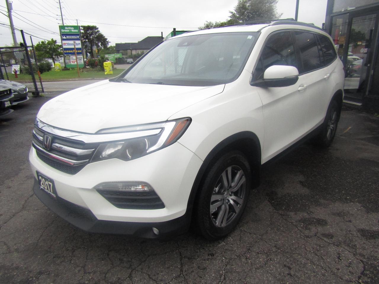 2017 Honda Pilot EX, 7 Pass, AWD, Sunroof, Camera, Lane Assist, Collision Warning, *Certified* Photo