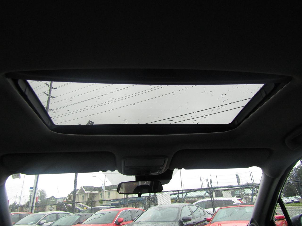 2017 Honda Pilot EX, 7 Pass, AWD, Sunroof, Camera, Lane Assist, Collision Warning, *Certified* Photo