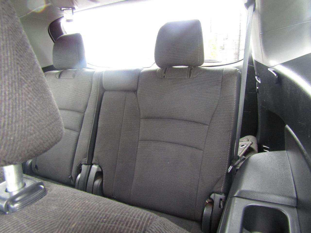 2017 Honda Pilot EX, 7 Pass, AWD, Sunroof, Camera, Lane Assist, Collision Warning, *Certified* Photo