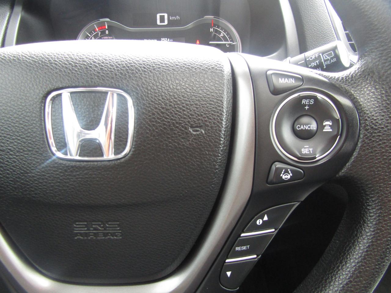 2017 Honda Pilot EX, 7 Pass, AWD, Sunroof, Camera, Lane Assist, Collision Warning, *Certified* Photo