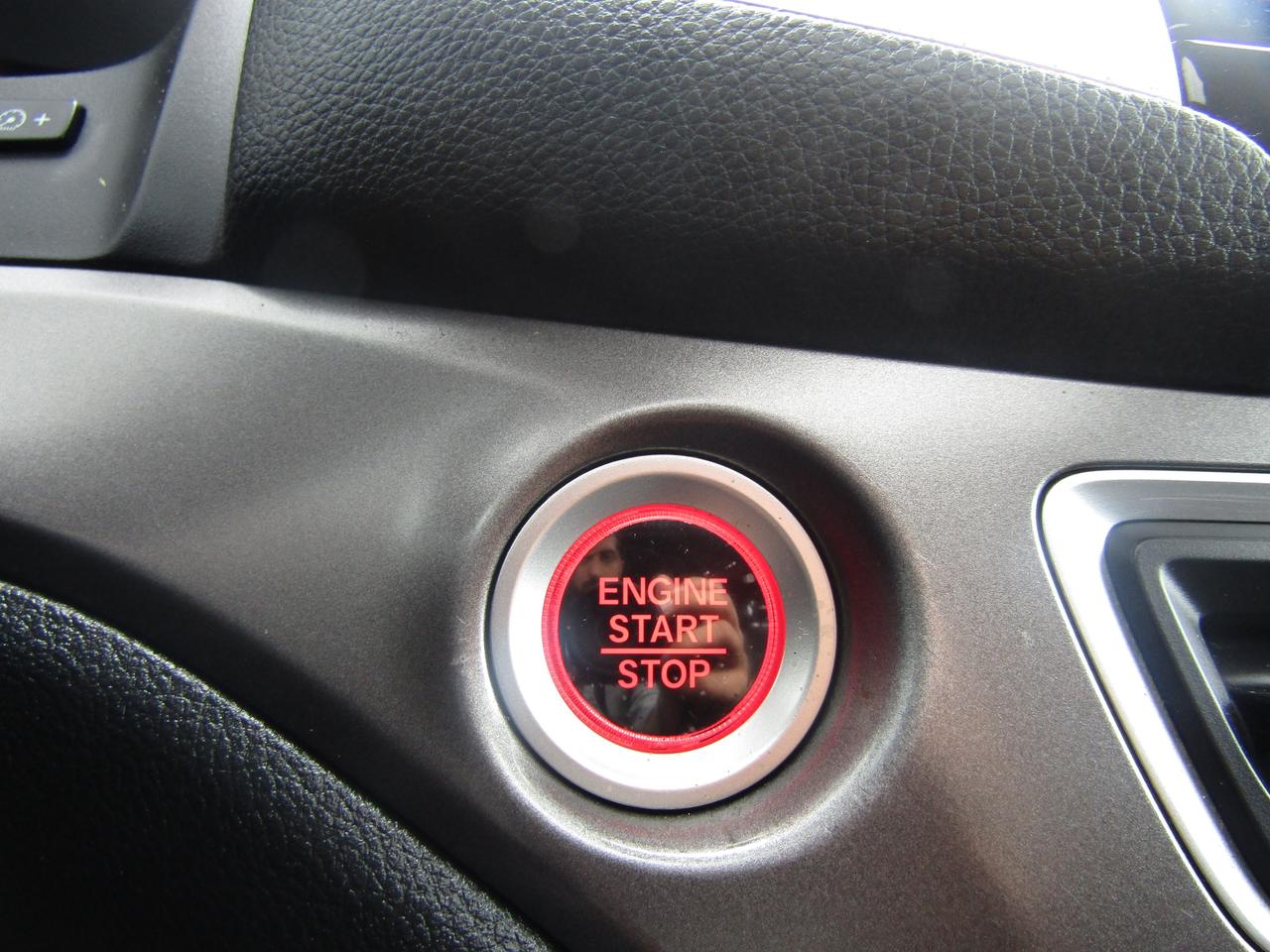 2017 Honda Pilot EX, 7 Pass, AWD, Sunroof, Camera, Lane Assist, Collision Warning, *Certified* Photo