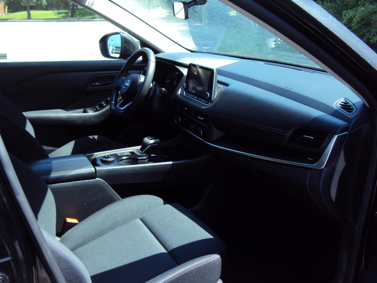 2024 Nissan Rogue S Photo