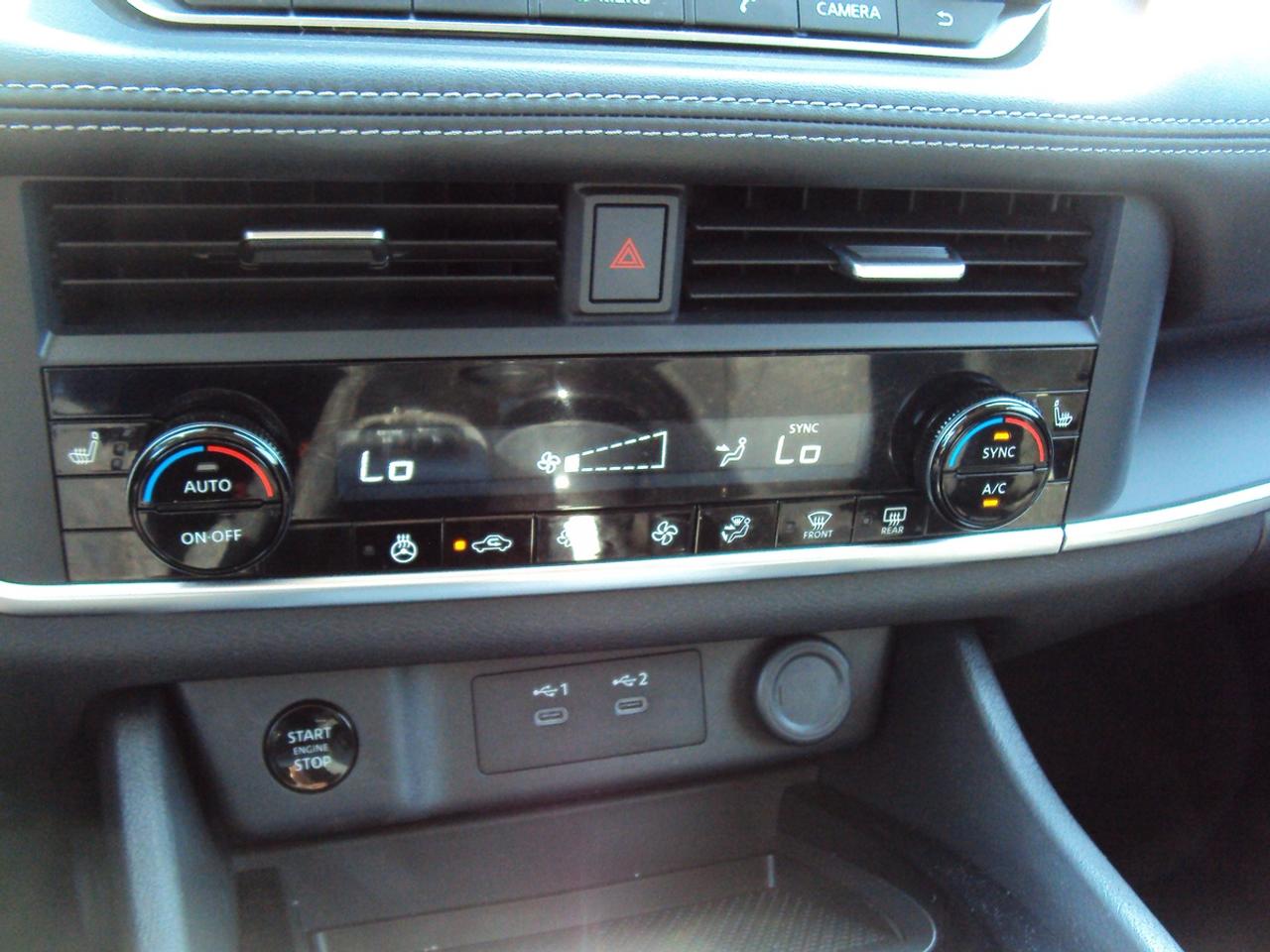 2024 Nissan Rogue S Photo