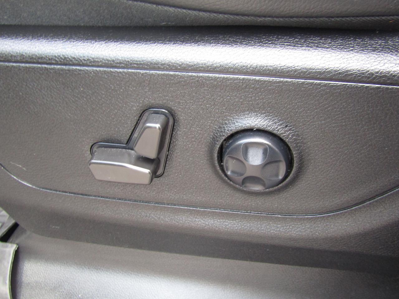 2022 RAM 1500 Sport, 4X4, Navi, Camera, Memory, Leather, Sensor, *Certified* Photo