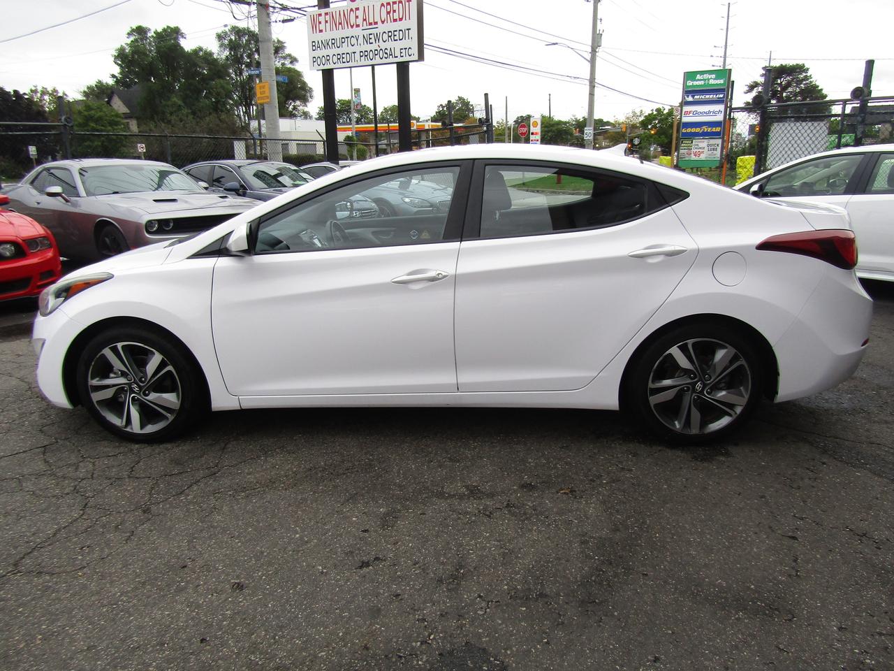2015 Hyundai Elantra GLS, Sunroof, Camera, Bluetooth, Alloy , *Certified* Photo3