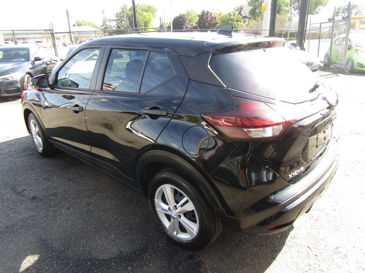 2023 Nissan Kicks S, Camera, Blind Spots, Collision Warning, Lane assist, Alloy, *Certified* Photo4