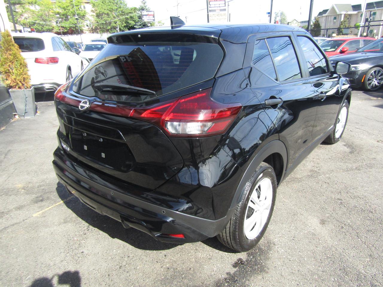 2023 Nissan Kicks S, Camera, Blind Spots, Collision Warning, Lane assist, Alloy, *Certified* Photo