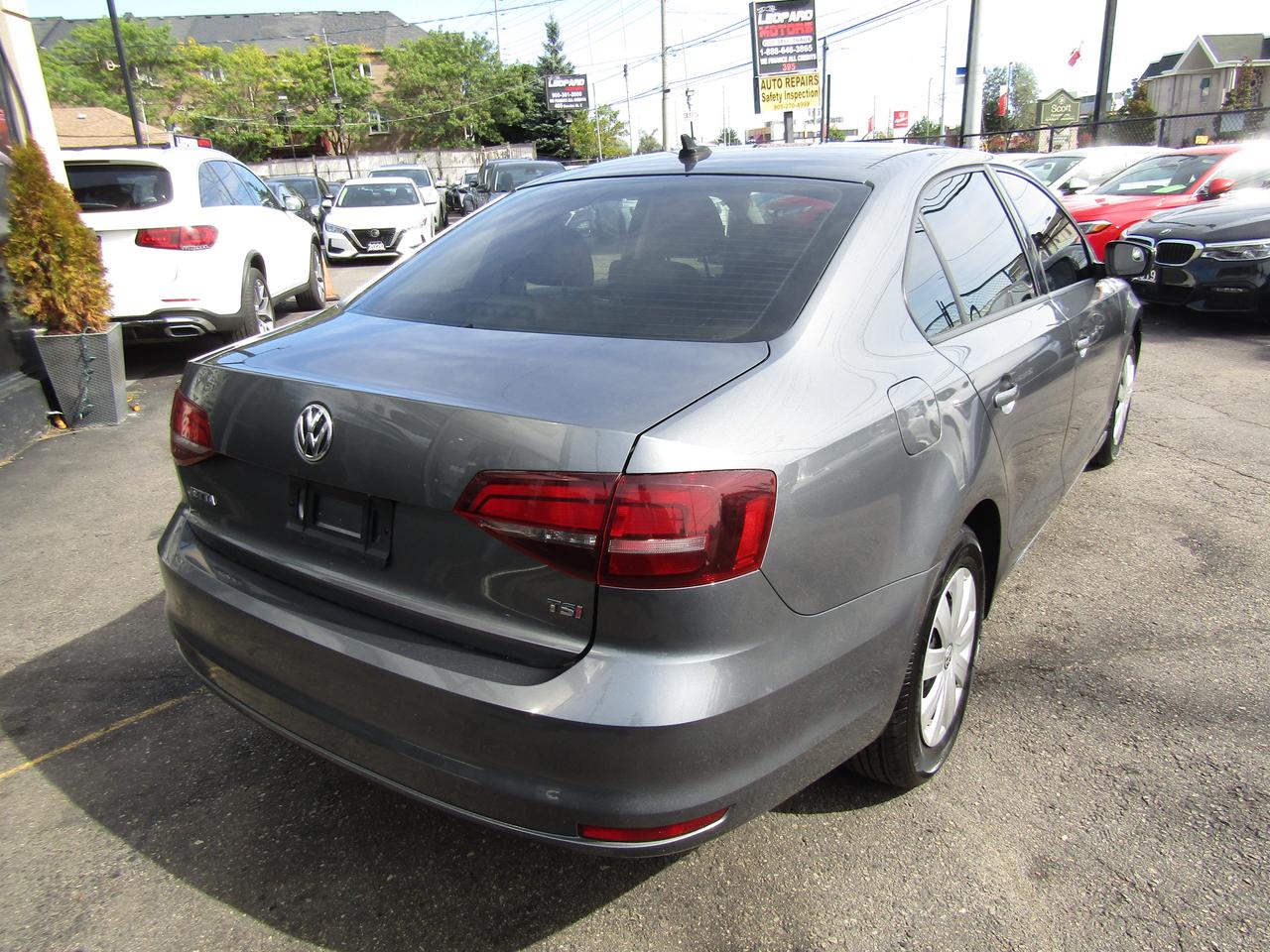 2017 Volkswagen Jetta Trendline, Camera, Auomtaic, Pwr Windows, Heated Seats, *Certified* Photo