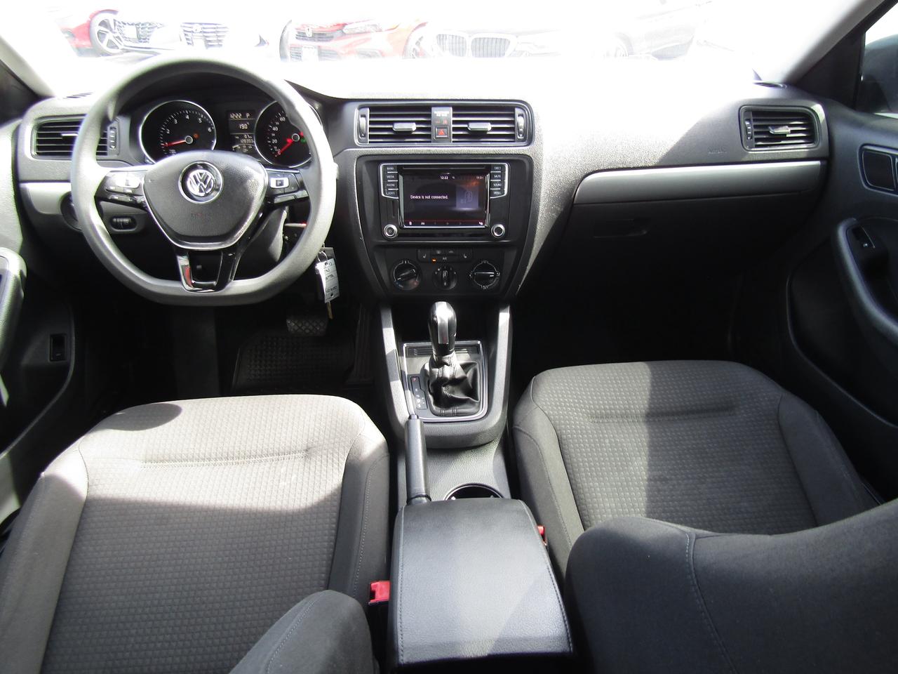 2017 Volkswagen Jetta Trendline, Camera, Auomtaic, Pwr Windows, Heated Seats, *Certified* Photo