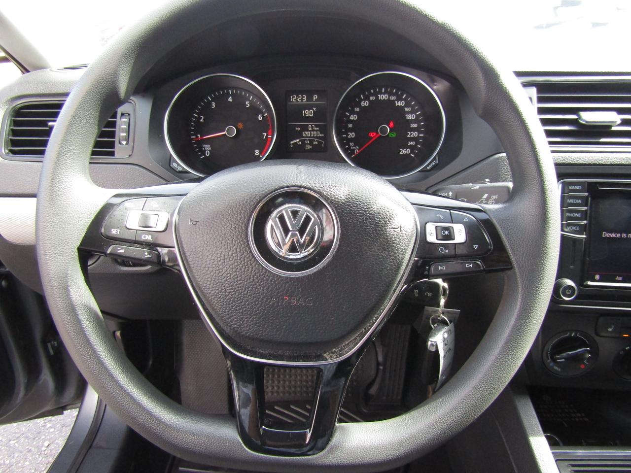 2017 Volkswagen Jetta Trendline, Camera, Auomtaic, Pwr Windows, Heated Seats, *Certified* Photo