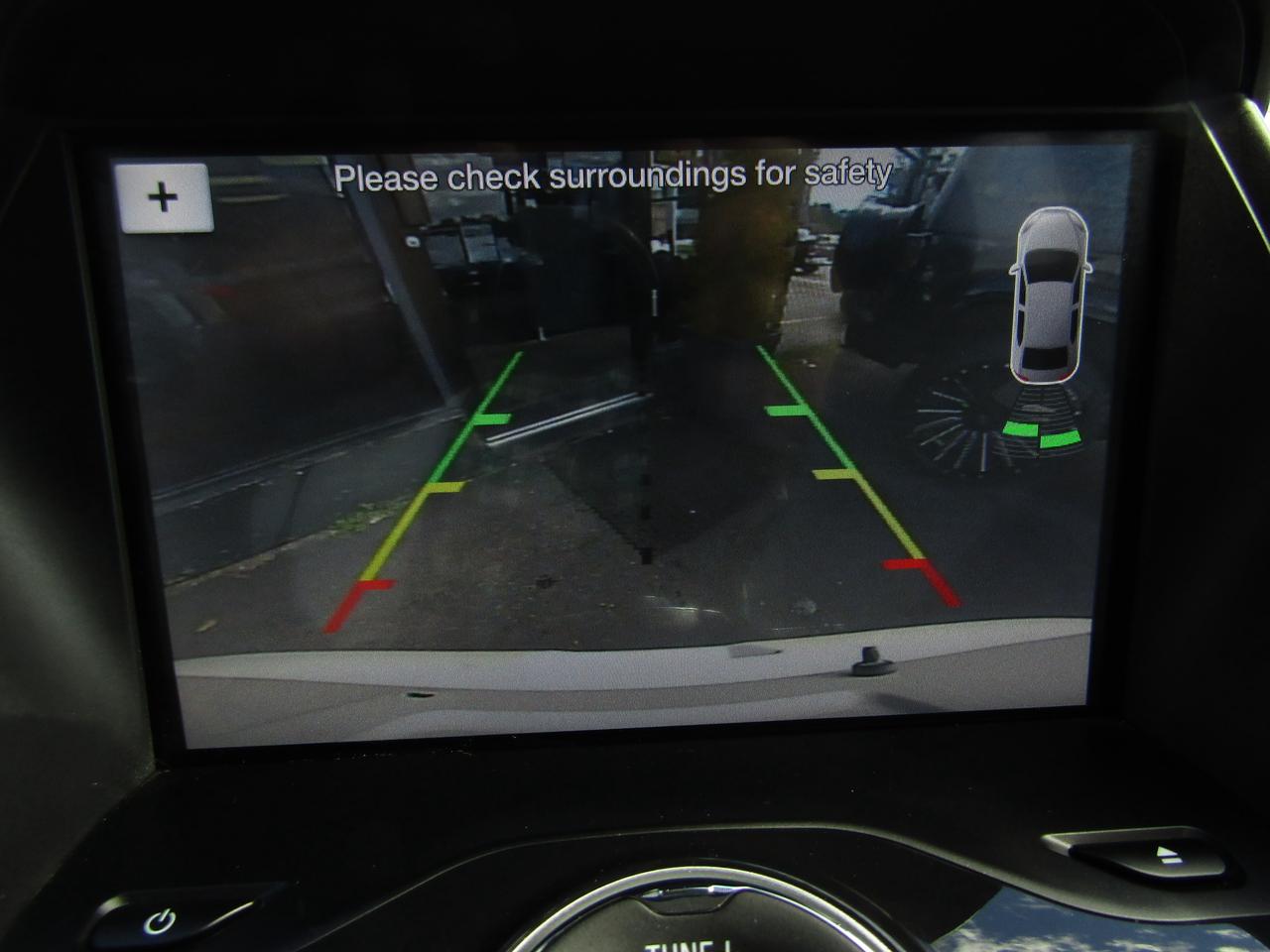 2018 Ford Escape Titanium, AWD, Navi, Pano, Blind Spot, Leather, Camera, *Certified* Photo