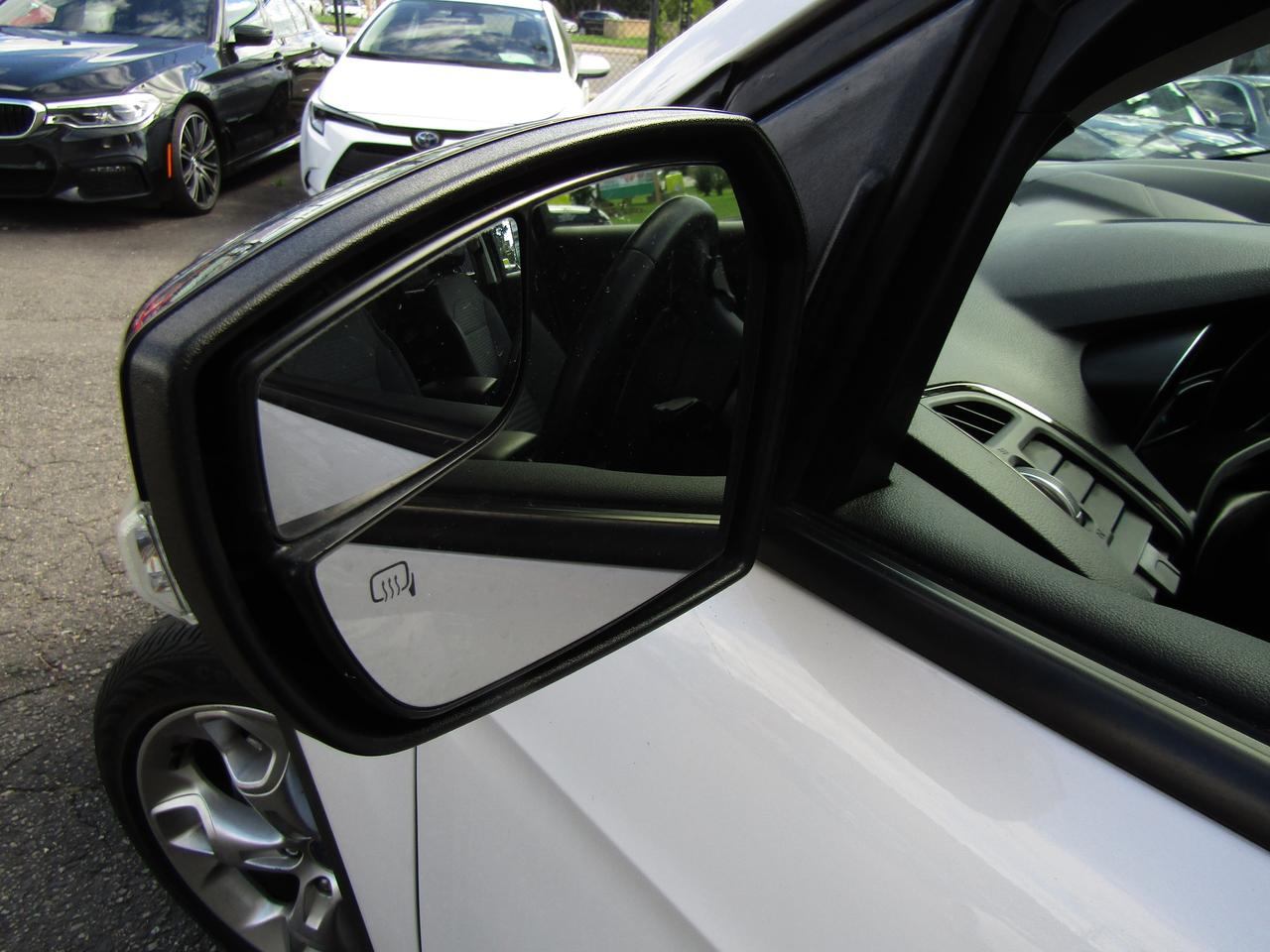 2018 Ford Escape Titanium, AWD, Navi, Pano, Blind Spot, Leather, Camera, *Certified* Photo