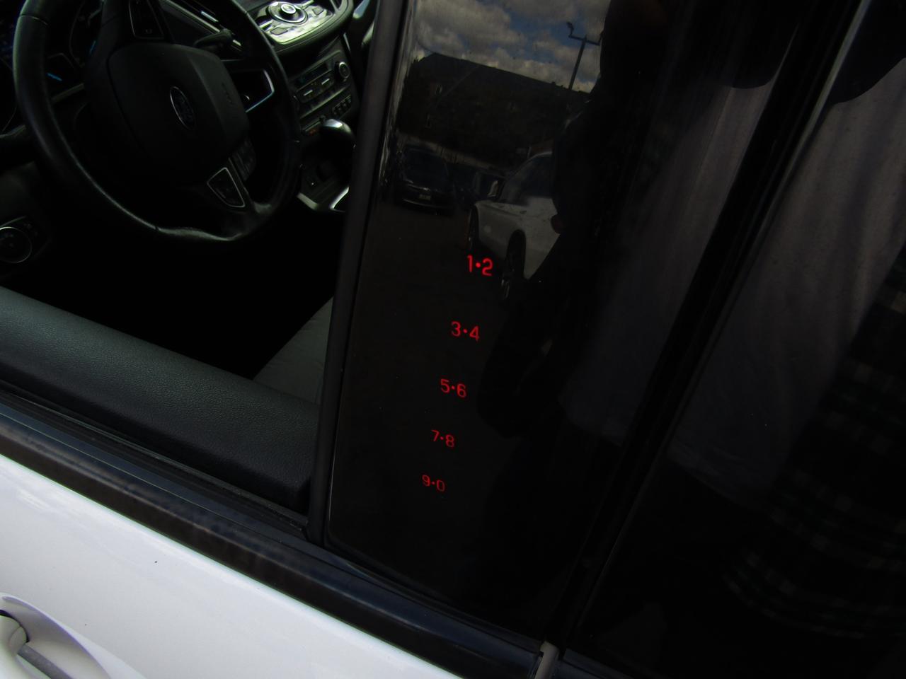 2018 Ford Escape Titanium, AWD, Navi, Pano, Blind Spot, Leather, Camera, *Certified* Photo