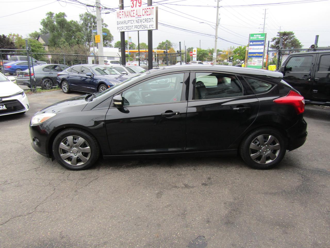 2014 Ford Focus SE, Heated Seats, Bluetooth, Alloys *Certified* Photo