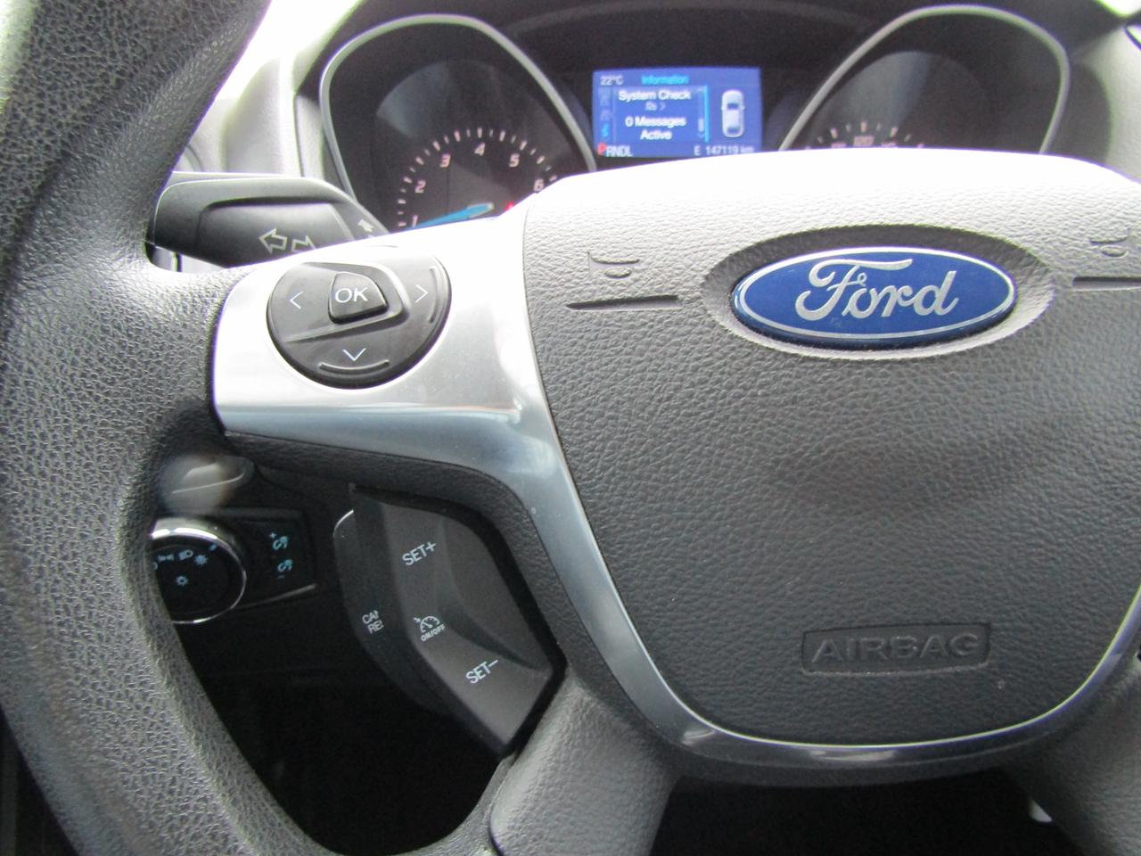2014 Ford Focus SE, Heated Seats, Bluetooth, Alloys *Certified* Photo