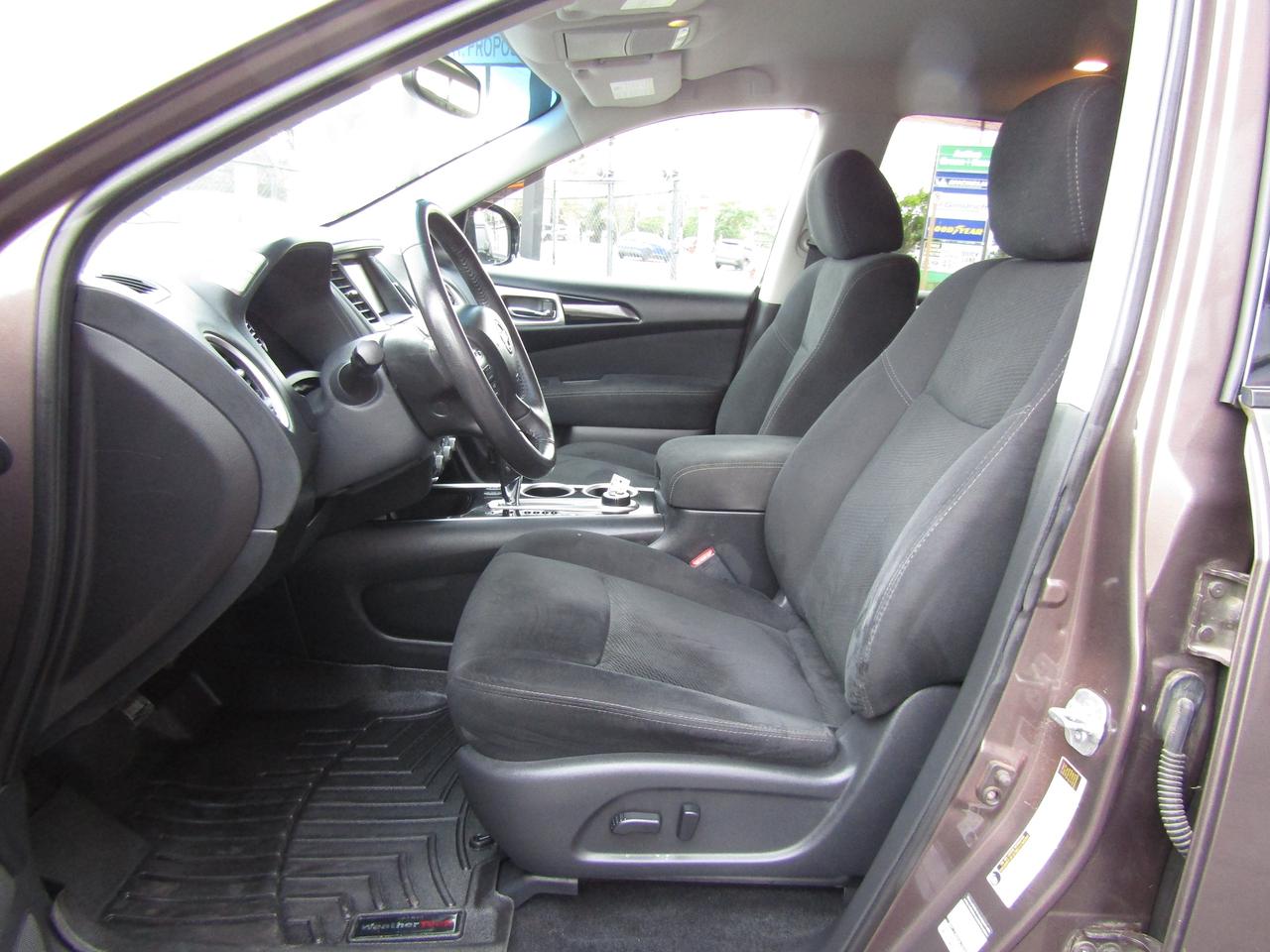 2015 Nissan Pathfinder SV, 7Pass, 4WD, Camera, Power Seats, Bluetooth, *Certified* Photo