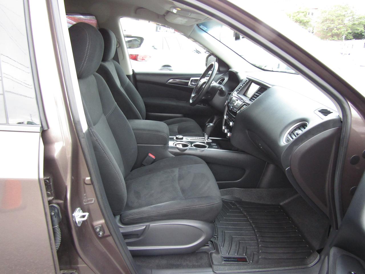 2015 Nissan Pathfinder SV, 7Pass, 4WD, Camera, Power Seats, Bluetooth, *Certified* Photo