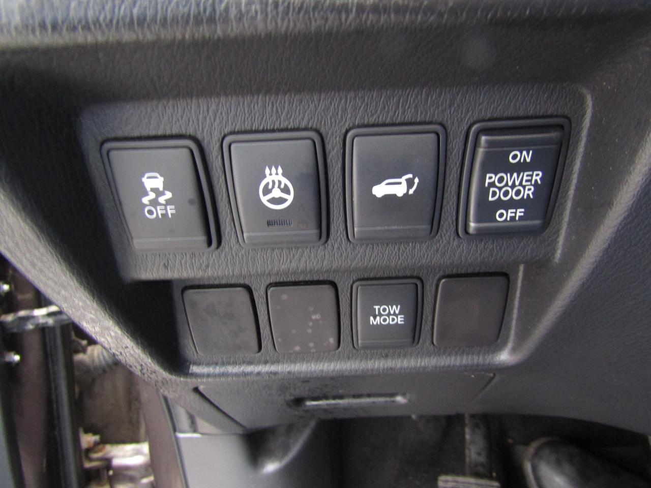 2015 Nissan Pathfinder SV, 7Pass, 4WD, Camera, Power Seats, Bluetooth, *Certified* Photo