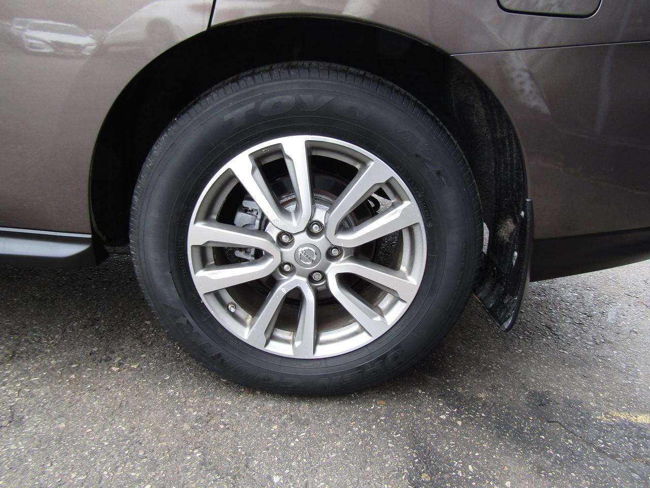 2015 Nissan Pathfinder SV, 7Pass, 4WD, Camera, Power Seats, Bluetooth, *Certified* Photo
