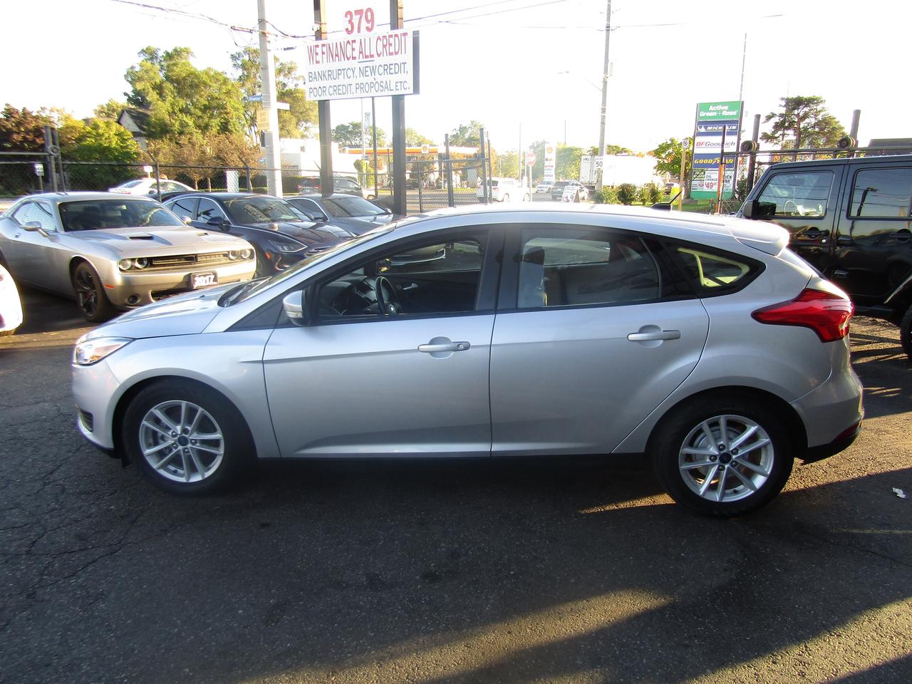 2018 Ford Focus SE, Camera, Heated Seats, Bluetooth, Alloy, *Certified* Photo