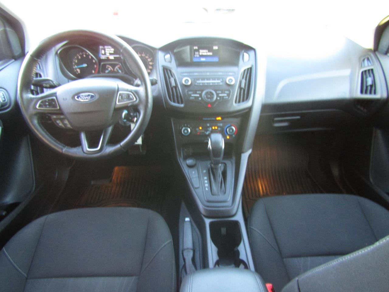 2018 Ford Focus SE, Camera, Heated Seats, Bluetooth, Alloy, *Certified* Photo