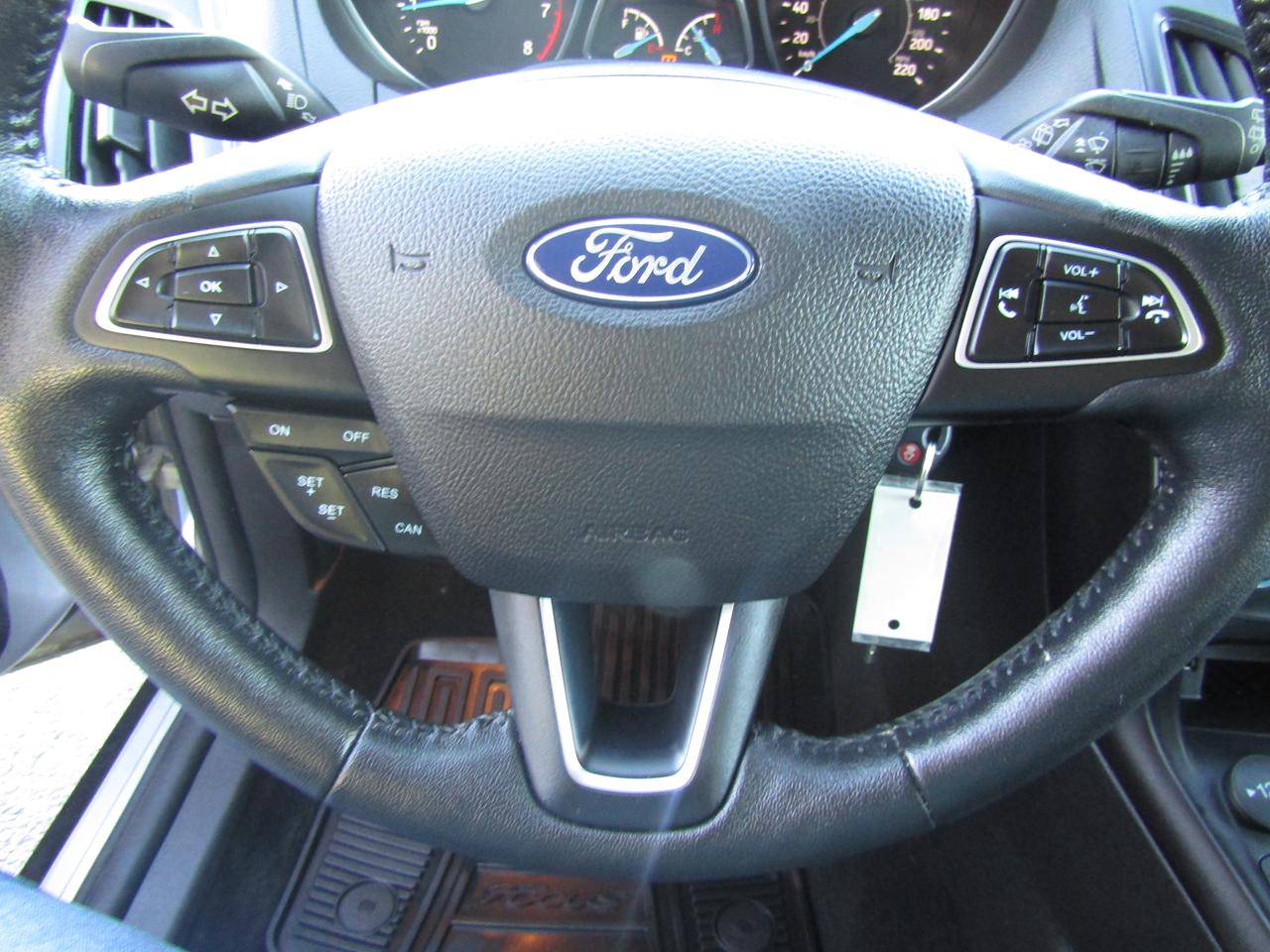 2018 Ford Focus SE, Camera, Heated Seats, Bluetooth, Alloy, *Certified* Photo