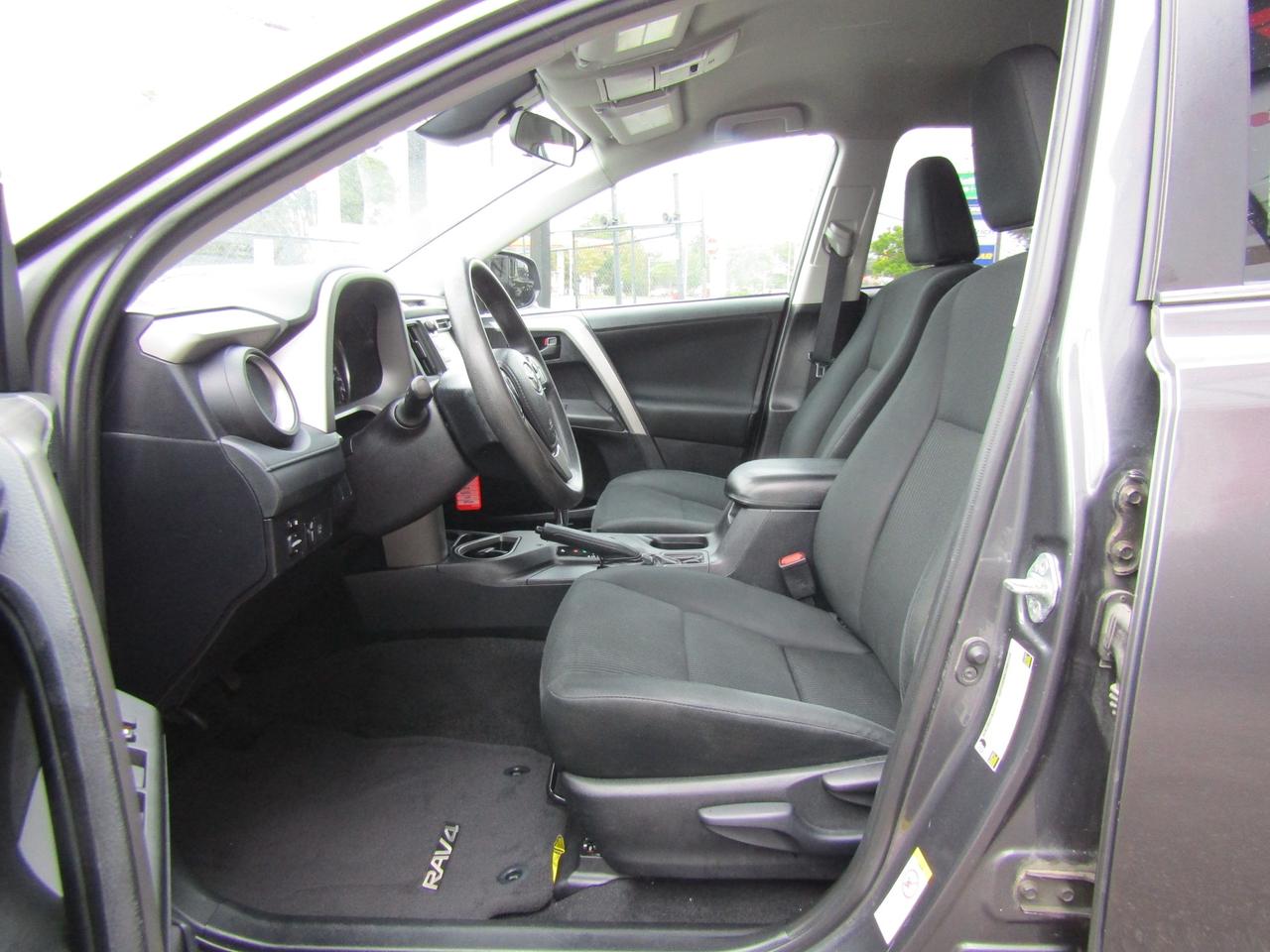 2017 Toyota RAV4 LE, Camera, Lane Assistant, Collision Warning, Heated Seats, *Certified* Photo