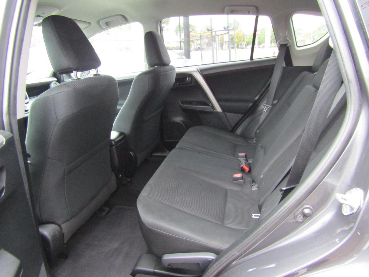 2017 Toyota RAV4 LE, Camera, Lane Assistant, Collision Warning, Heated Seats, *Certified* Photo