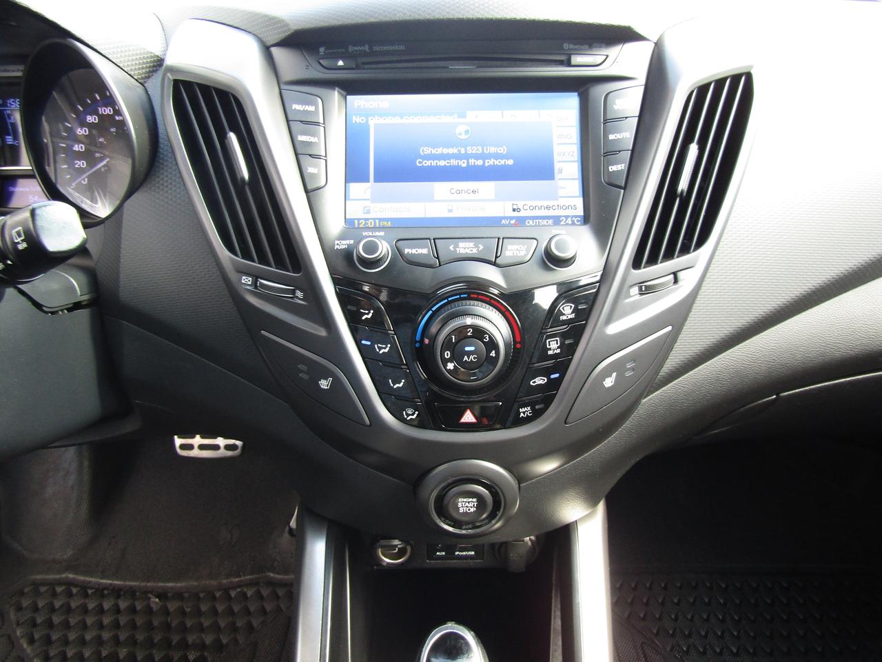 2014 Hyundai Veloster Limited, Navi, Pano, Camera, Leather, Keyless, Sensors, Alloy, *Certified* Photo
