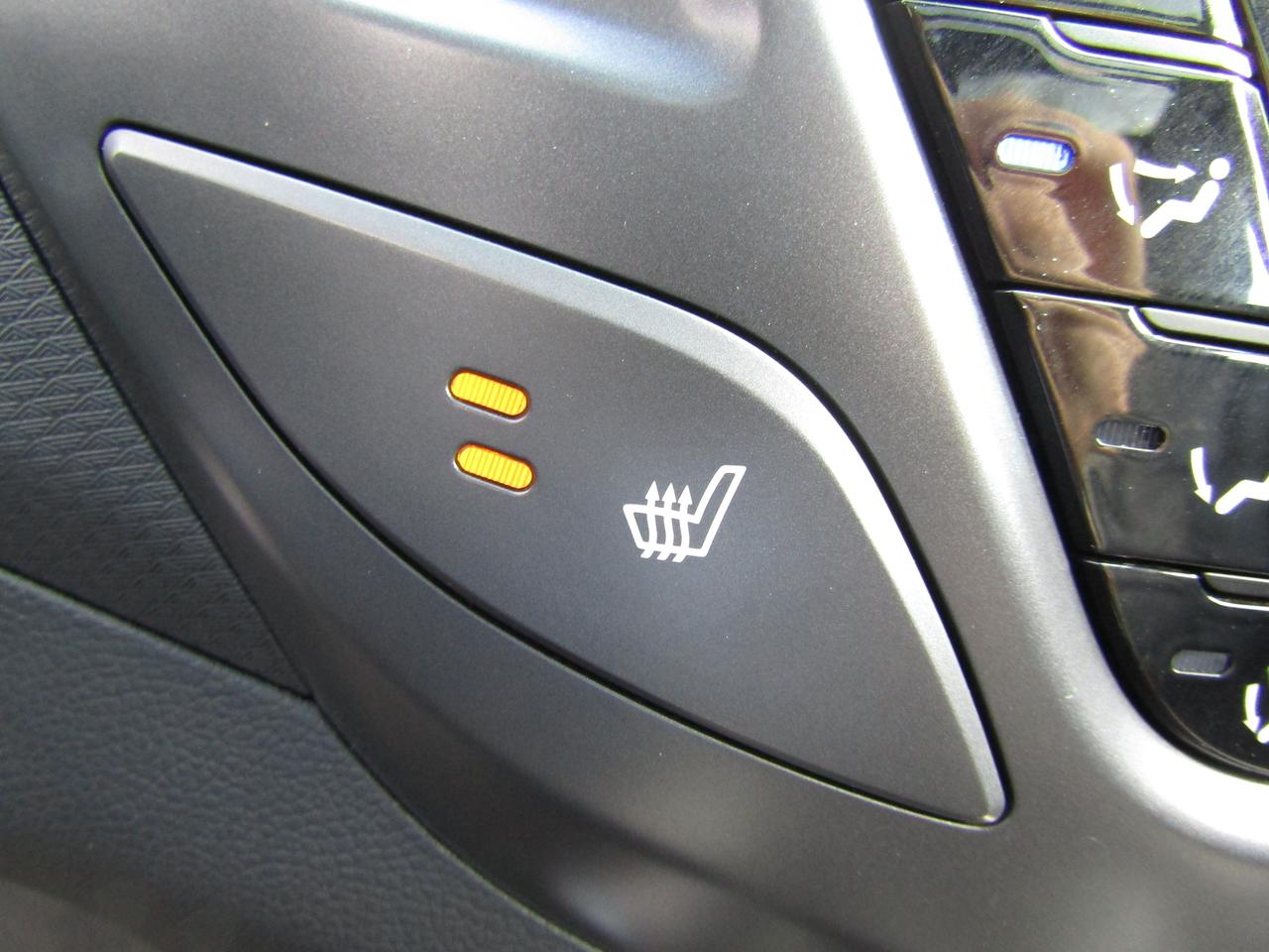 2014 Hyundai Veloster Limited, Navi, Pano, Camera, Leather, Keyless, Sensors, Alloy, *Certified* Photo