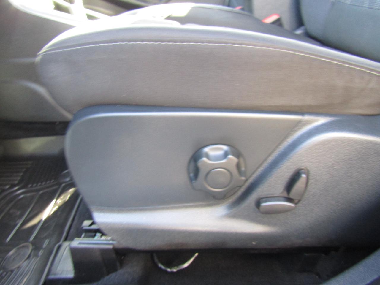 2018 Ford EcoSport SE, 4WD, Navi, Sunroof, Camera, Blind Spots, *Certified* Photo