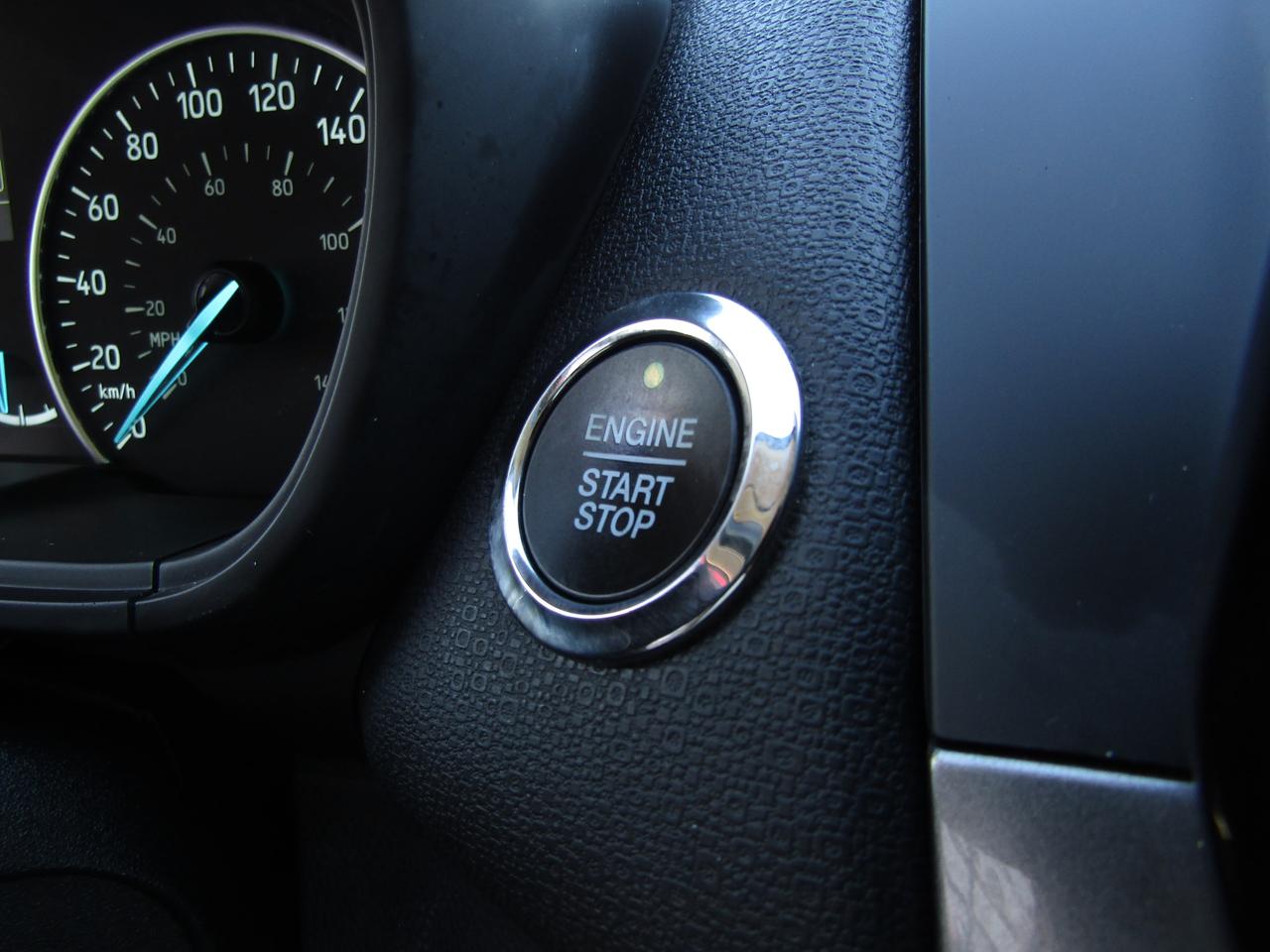 2018 Ford EcoSport SE, 4WD, Navi, Sunroof, Camera, Blind Spots, *Certified* Photo