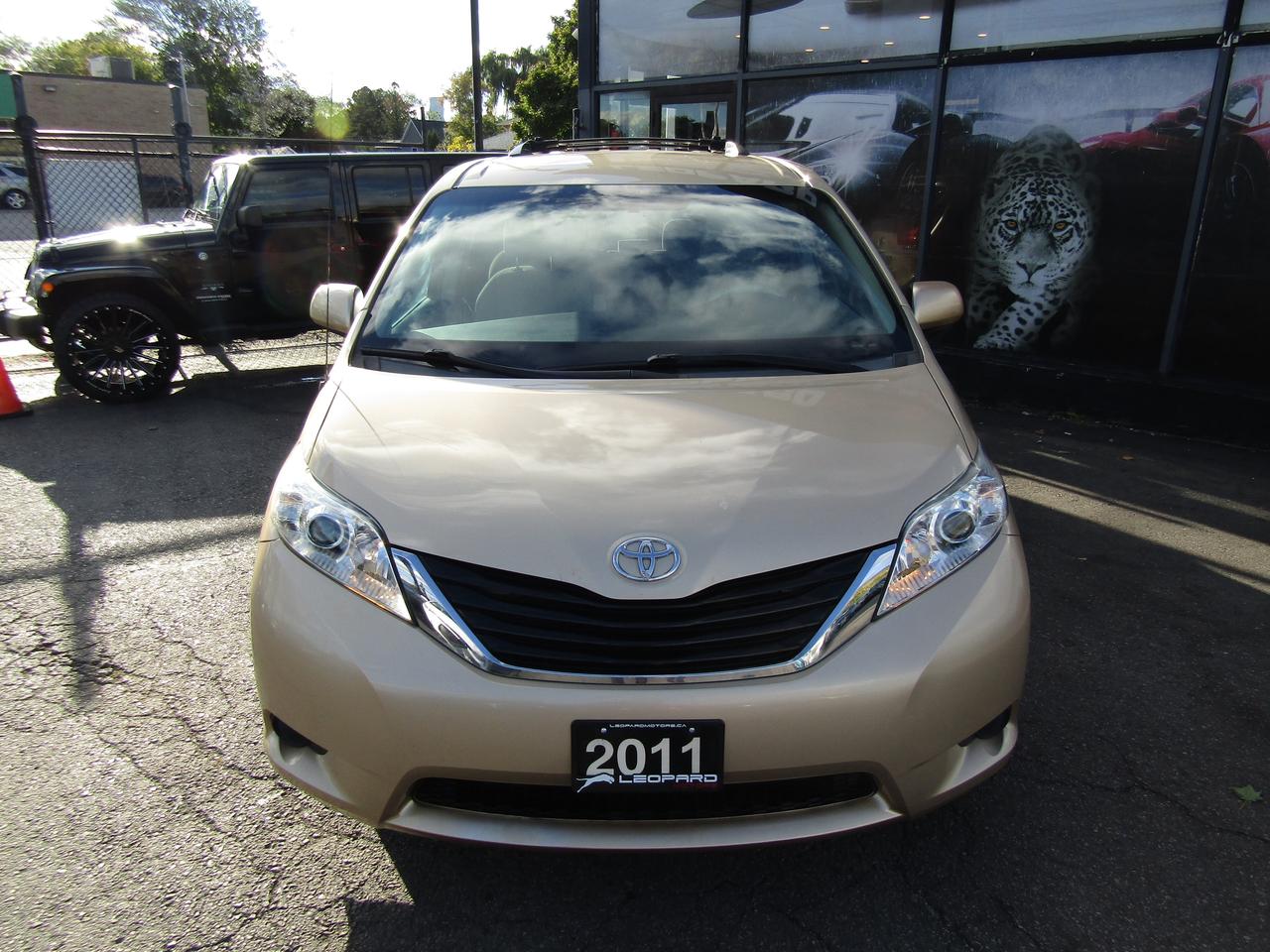 2011 Toyota Sienna LE, 7Pass ,Cruise Ctrl, Automatic Trans.*Certified* Photo