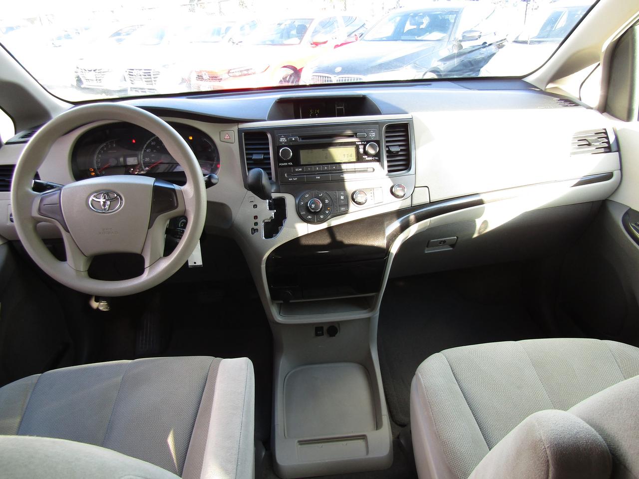 2011 Toyota Sienna LE, 7Pass ,Cruise Ctrl, Automatic Trans.*Certified* Photo