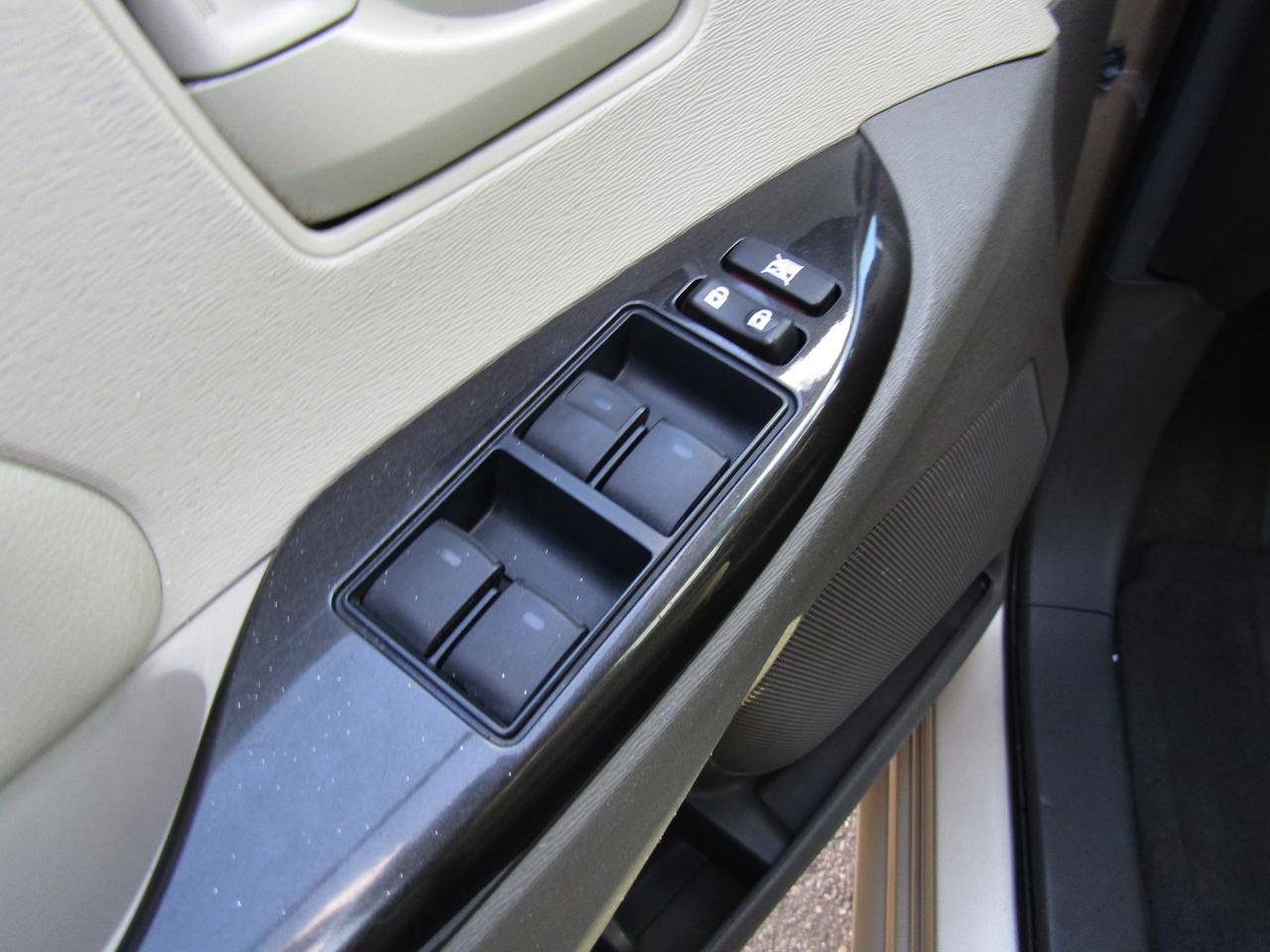 2011 Toyota Sienna LE, 7Pass ,Cruise Ctrl, Automatic Trans.*Certified* Photo