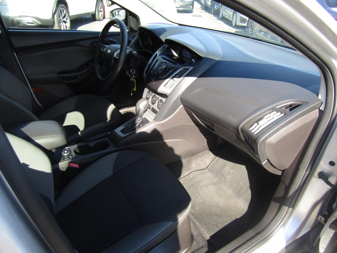 2012 Ford Focus SE, Cruise Ctrl, Automatic Trans, Pwr Windows&Locks, *Certified* Photo