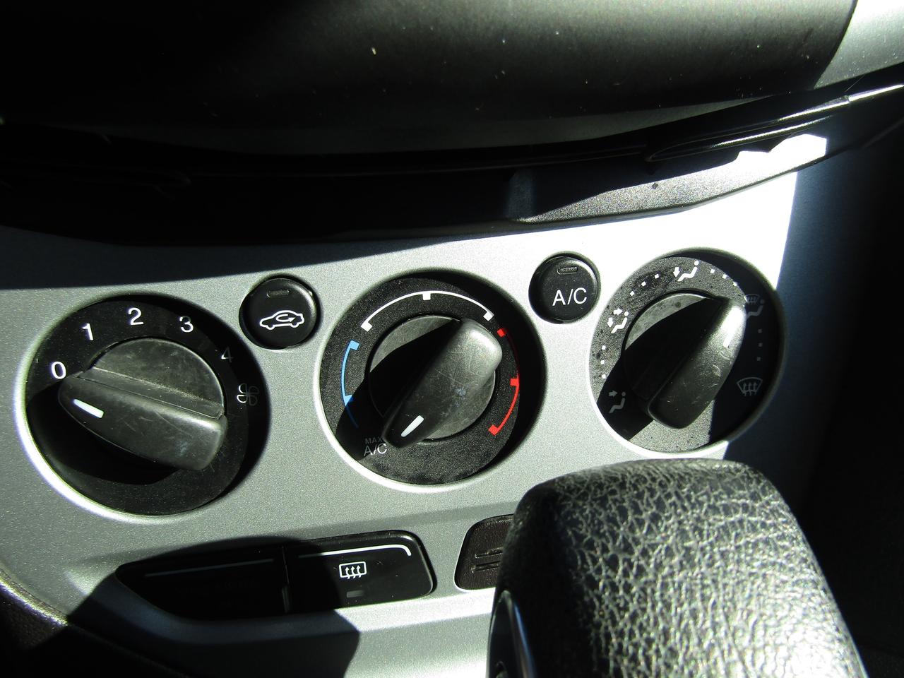 2012 Ford Focus SE, Cruise Ctrl, Automatic Trans, Pwr Windows&Locks, *Certified* Photo